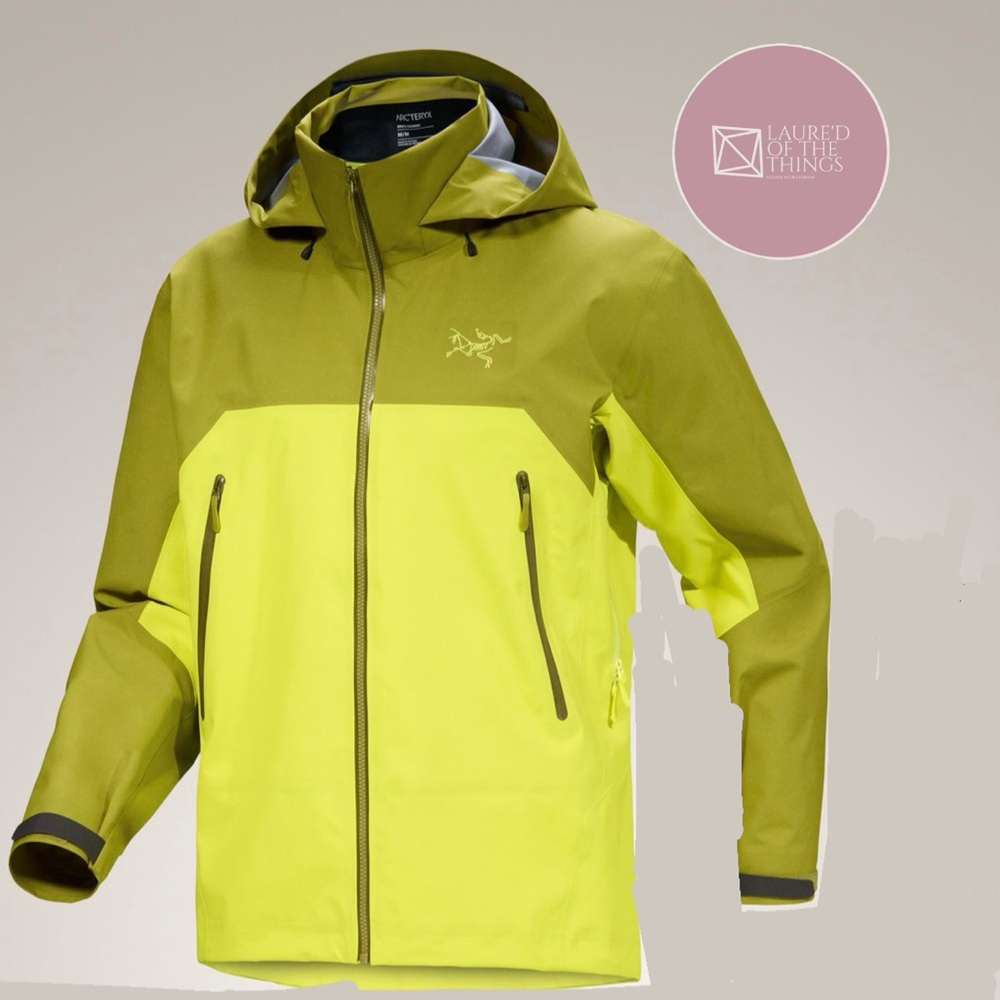 NWT Arc'teryx Men's Size Medium Two-Tone Green Jacket- yellow